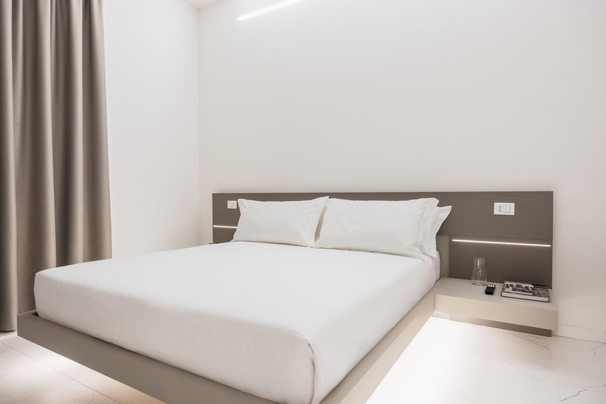 Excelsior Station Suite Болонья Экстерьер фото